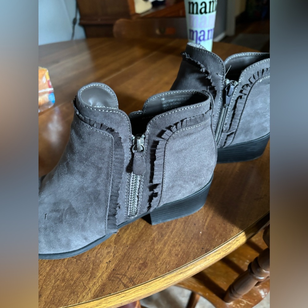 Mia ankle boots